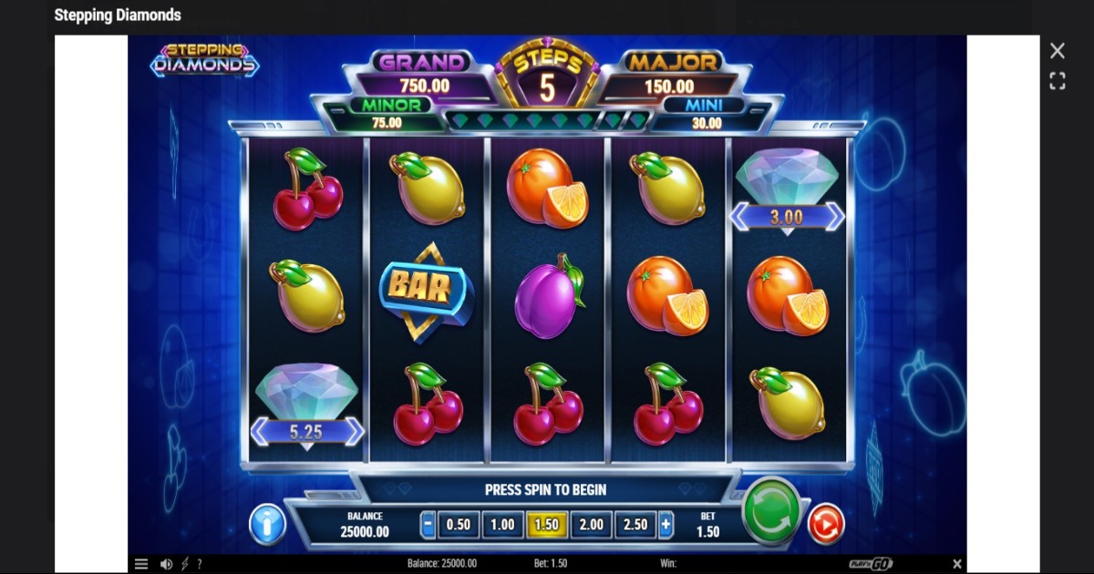 Stepping Diamonds Slot base game